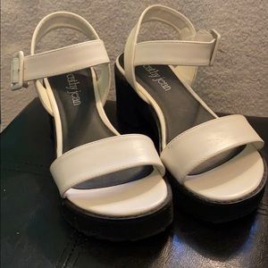 Cathy Jean Chunky Platform Sandals 🤍
